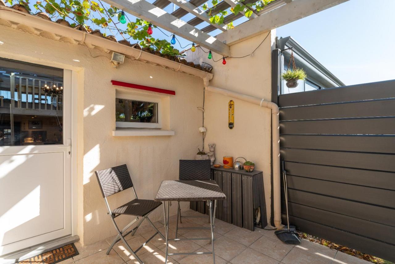 Appart Aux Portes De La Camargue Manduel Exterior foto
